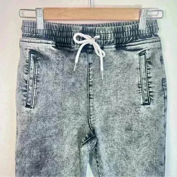 Vervet Women’s Denim Grey Acid Washed Stretchy Jogger Size 24 - Picture 2 of 11